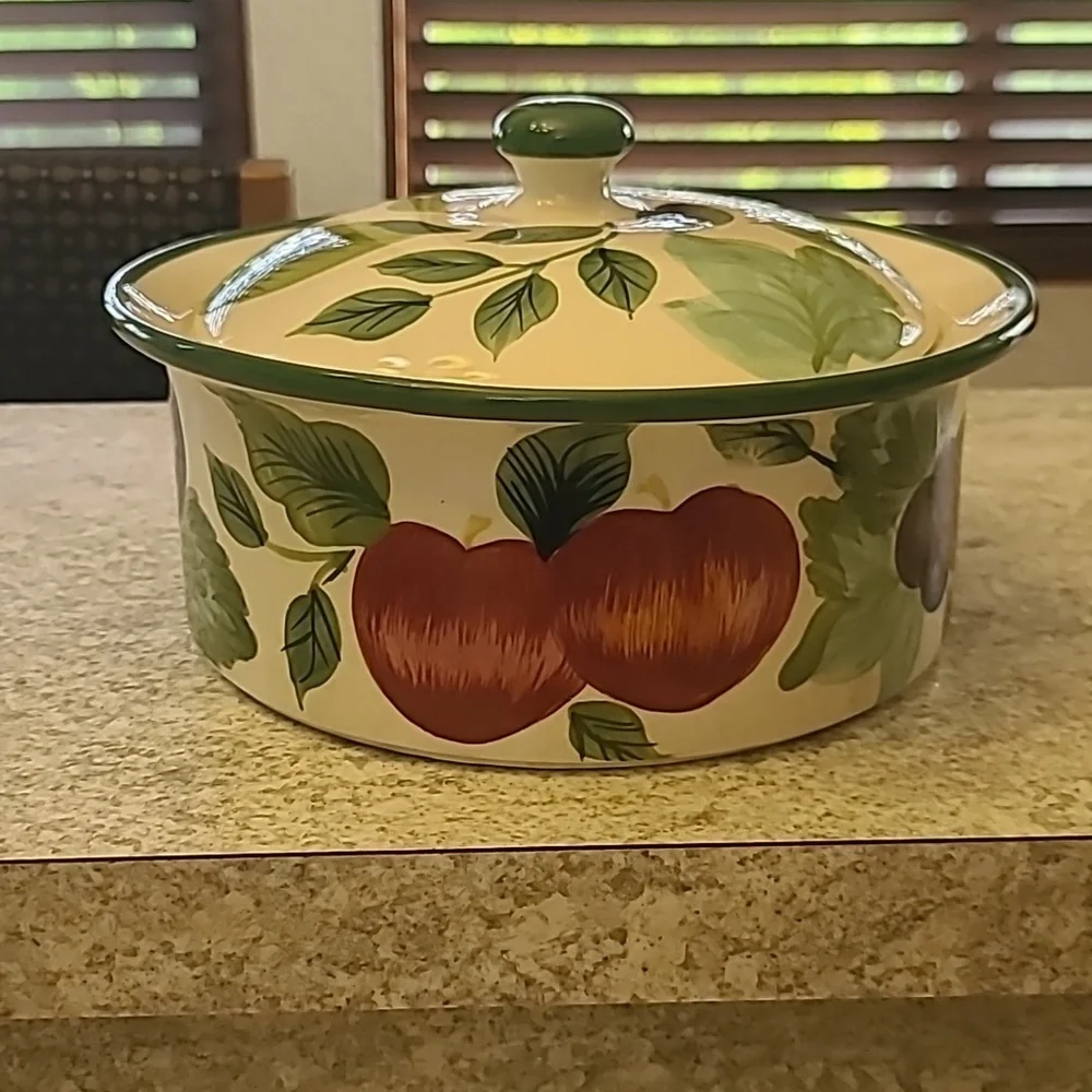 Sakura Fruit Pattern Ceramic Casserole Dish